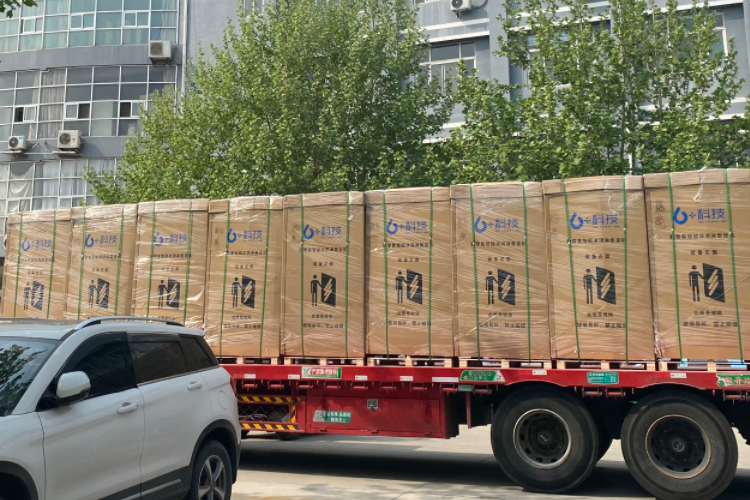 小雪花芝士冰淇淋機(jī)多少錢 廠家直銷？