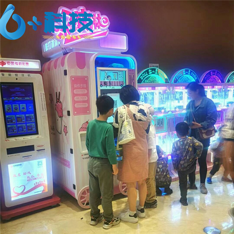 六加科技冰淇淋自助販賣機(jī)全自主操作,智能售賣