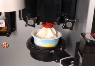 全自動(dòng)冰淇淋零售解決方案：從供應(yīng)鏈到消費(fèi)端的全鏈條構(gòu)建