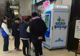 自助冰淇淋機(jī)器實(shí)現(xiàn)遠(yuǎn)程擺攤